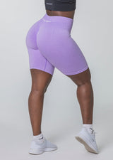 KYLIE Short sans couture à froufrous