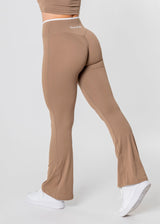 DYNAMIC Flared V-Waist Leggings