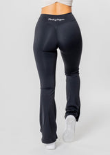 Legging évasé à taille en V THRIVE