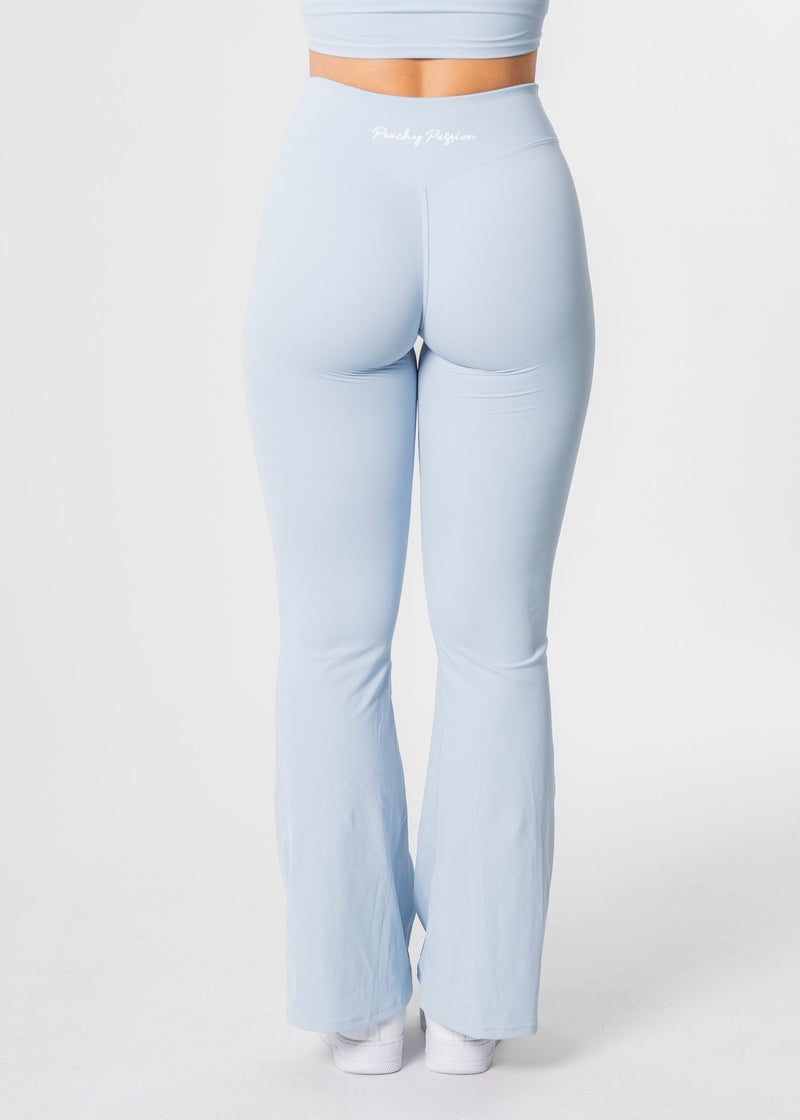 THRIVE Flared V-Waist Leggings [VORBESTELLUNG]