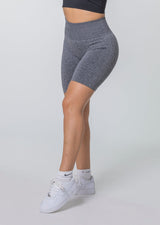 KYLIE Short sans couture à froufrous