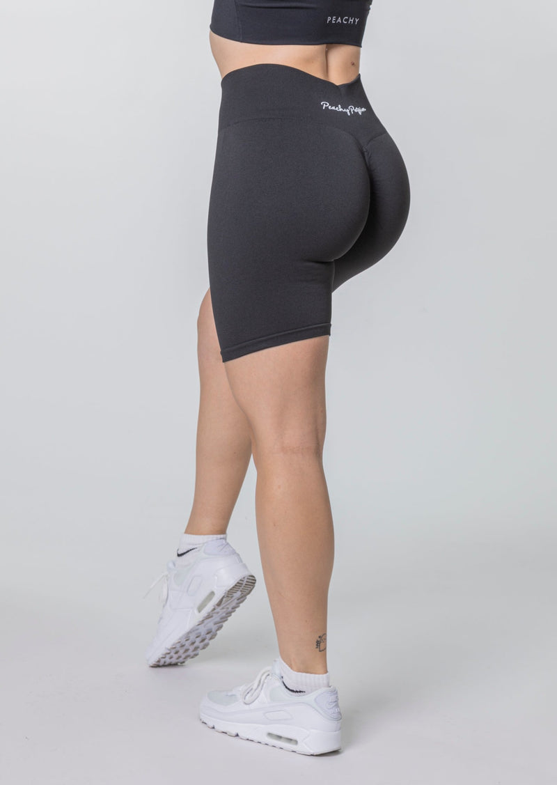 KYLIE Short sans couture à froufrous