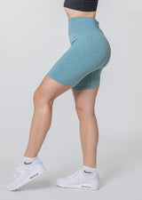 KYLIE Short sans couture à froufrous