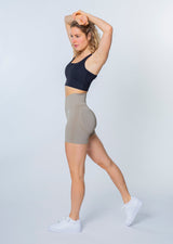 Short CURVE 2.0 Scrunch