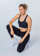 SUPERSOFT Set (V-Waist Leggings + Scoop Neck Bra)
