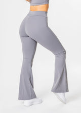 BREEZE Flared Leggings [VORBESTELLUNG]