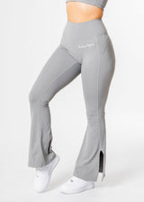 BLOOM Flared Leggings (NUR NOCH XL)