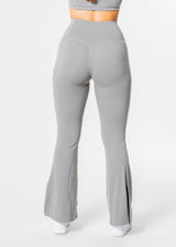 BLOOM Flared Leggings (NUR NOCH XL)
