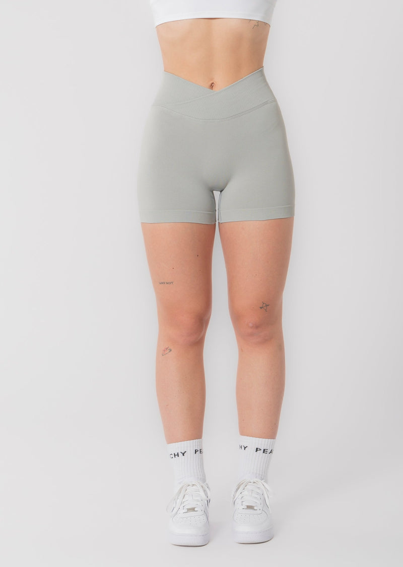 Short froncé taille V