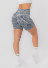TIE-DYE SCRUNCH Shorts (GRÖSSE M)