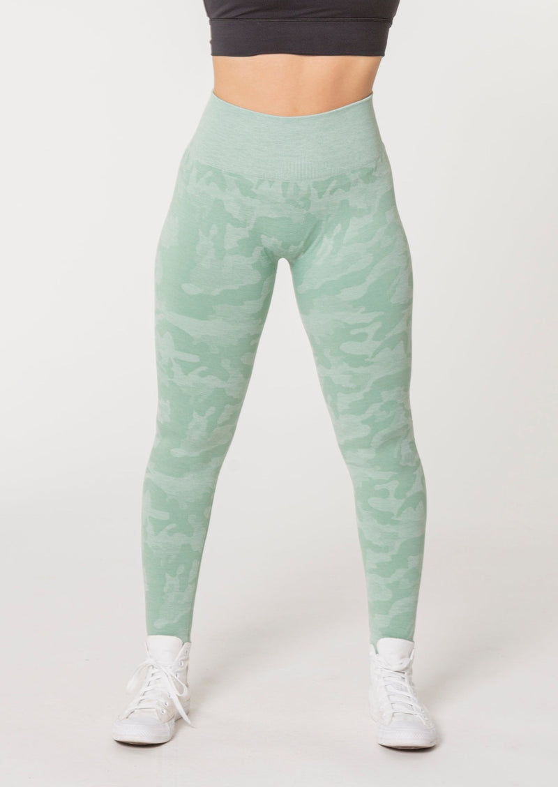 [LASTCHANCE] ARISE Camo Seamless Leggings